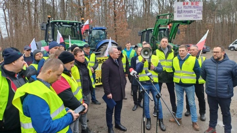 Rolnicy z regionu rozmawiali z wicewojewodą Piotrem Hemmerlingiem w Osówcu. Zapowiadają, że skończyła im się cierpliwość/fot: Katarzyna Bogucka