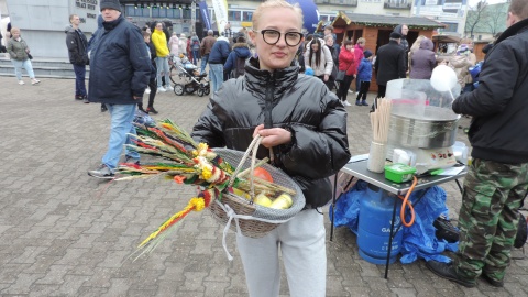 Plac Wolności we Włocławku wypełnił się wieloma produktami, ozdobami i straganami. Kiermasz Wielkanocny będzie otwarty do niedzieli 24 marca/fot: Marek Ledwosiński