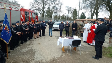 Wóz ratowniczo-gaśniczy otrzymała Ochotnicza Straż Pożarna w Przecznie/fot. Michał Zaręba