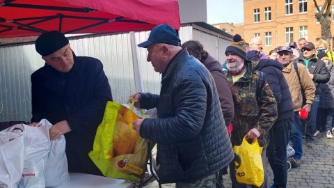 Czterysta paczek żywnościowych przekazała swoim podopiecznym bydgoska Caritas /fot. Elżbieta Rupniewska