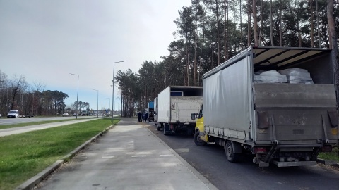 Tuż przed Wielkanocą Inspektorzy Transportu Drogowego skontrolowali i zważyli auta dostawcze. 12 z nich było przeciążonych/fot: Tatiana Adonis