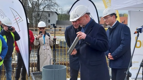 Wmurowanie aktu erekcyjnego pod budowę czwartego kręgu Opery Nova/fot. Elżbieta Rupniewska