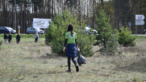 Akcja „Kręci nas recykling" w podbydgoskich Białych Błotach/fot. Sara Komoń