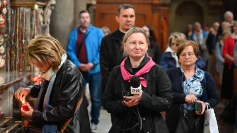 Ewa Dąbrowska jest dziś w Bazylice Świętego Piotra w Rzymie, gdzie relacjonuje pielgrzymkę z okazji 20-lecia Diecezji Bydgoskiej/fot. Marcin Jarzembowski, Diecezja Bydgoska