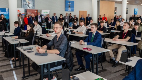 Osiemdziesięcioro uczniów z całej Polski rywalizowało w Bydgoszczy w ogólnopolskim finale Olimpiady Wiedzy i Umiejętności Budowlanych. Przyjechały delegacje z 40 szkół/fot. nadesłane