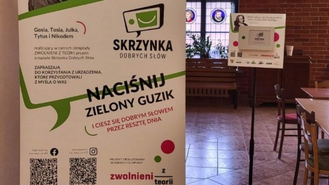 Skrzynka Dobrych Słów to wynalazek uczniów z toruńskiego I Liceum Ogólnokształcącego. Urządzenie już cieszy się torunian/fot: nadesłane