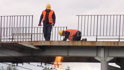 Demontują kładkę na bydgoskich Wyżynach/fot. jw