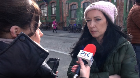 Tak protestowali rodzice wraz z uczniami Niepublicznej Szkoły Podstawowej numer 1 w Bydgoszczy/fot. Janusz Wiertel