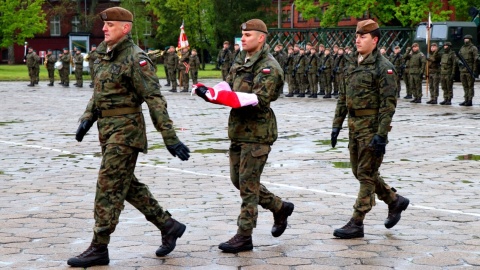 Szeregi 8. Kujawsko-Pomorskiej Brygady Obrony Terytorialnej zasilili kolejni żołnierze. Przysięga w Inowrocławiu/fot. nadesłane