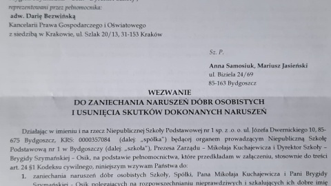 Rodzice przesłali pisma, otrzymane od szkoły i kancelarii prawnej/fot: nadesłane