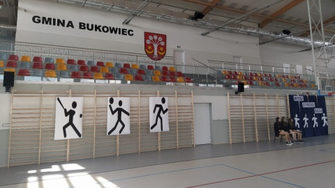 Młodzież z Bukowca po kilku latach doczekała się nowej hali sportowej/fot: Marcin Doliński