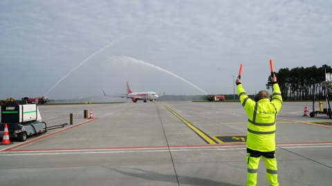 Turecka linia Corendon Airlines jako kolejny przewoźnik zainaugurowała w sobotę obsługę wakacyjnych lotów czarterowych z Portu Lotniczego Bydgoszcz/fot. materiały Portu Lotniczego Bydgoszcz