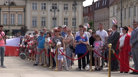 Stary Rynek w Bydgoszczy w Dniu Flagi (jw)