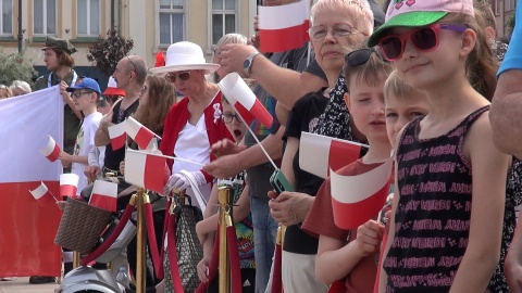 Stary Rynek w Bydgoszczy w Dniu Flagi (jw)