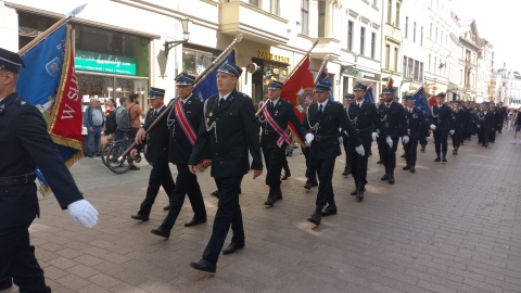 Strażacy z regionu przyjechali do Torunia, żeby wspólnie uczcić Dzień św. Floriana, swojego patrona/fot: Michał Zaręba