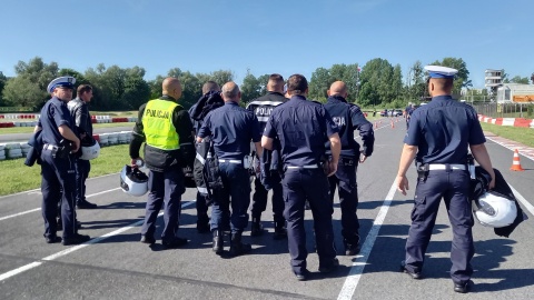 Policjanci z całego regionu rywalizowali o tytuł najlepszego funkcjonariusza. Oceniano m.in. umiejętności prowadzenia pojazdów i celność na strzelnicy/fot: Tatiana Adonis