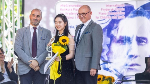 Koncert laureatów i wręczenie nagród w 31. Międzynarodowym Konkursie Pianistycznym im. Fryderyka Chopina dla Dzieci i Młodzieży w Szafarni/fot. Szymon Zdziebło, tarantoga.pl dla UMWKP