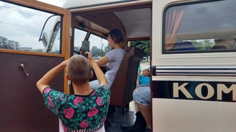 Zabytkowe autobusy pojawiły się na bydgoskich ulicach i rozwożą pasażerów. To wszystko z okazji zlotu historycznych pojazdów/fot: Tatiana Adonis
