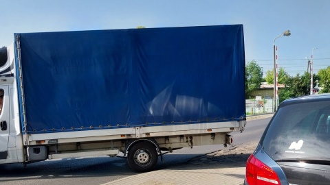 Przy ulicy Bronikowskiego służby mundurowe zorganizowały akcję „Bezpieczny przejazd - Szlaban na ryzyko”/fot: Elżbieta Rupniewska