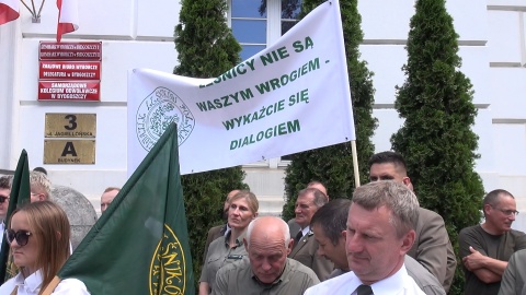 Protest leśników przed UW w Bydgoszczy (fot. jw)