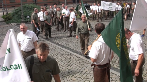 Protest leśników przed UW w Bydgoszczy (fot. jw)