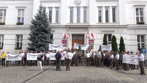Protest leśników przed UW w Bydgoszczy (fot. jw)