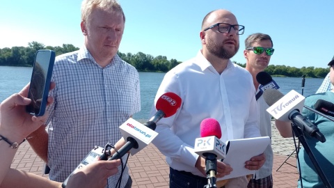Konferencja dyrektora TAK Krystiana Kubjaczyka i prezydenta Torunia Pawła Gulewskiego/fot. Michał Zaręba