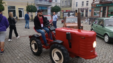 Wystawa zabytkowych samochodów w Wąbrzeźnie/fot. Damian Klich