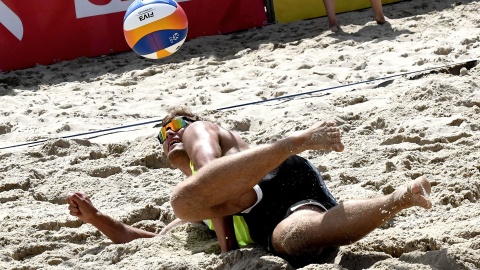 Siatkówka plażowa w Wielkiej Nieszawce. Fot: Piotr Sumara