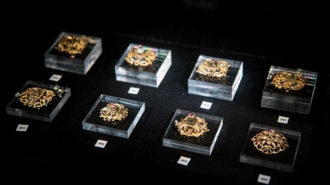 Wystawa prezentująca biżuterię ze skarbu bydgoskiego w Europejskim Centrum Pieniądza/fot. Muzeum Okręgowe w Bydgoszczy