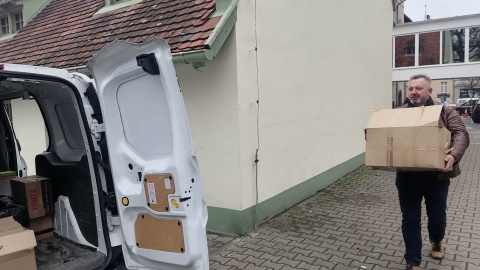 Dary to efekt zbiórki dla powodzian, która odbyła się w naszej rozgłośni od 14 października do 5 listopada/fot. Monika Siwak