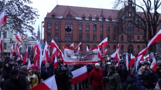 Protest przed Urzędem Wojewódzkim. W obronie mediów i więźniów politycznych [wideo, zdjęcia]