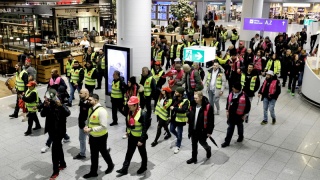 Trwa strajk na niemieckich lotniskach. Dotknie blisko 200 tysięcy pasażerów [wideo]