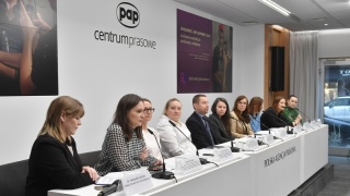 Spadła liczba samobójstw wśród dzieci i młodzieży - po raz pierwszy od 2018 roku [wideo, raport]