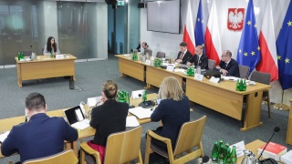 Raczyńska przed komisją: Według mojej wiedzy rzekoma afera wizowa nie istnieje