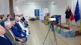 Ochotnicze Hufce Pracy podają rękę młodzieży z problemami i wyprowadzają na prostą