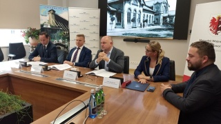 Pociągiem z Aleksandrowa do Ciechocinka pod koniec 2025 roku. Porozumienie podpisane