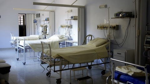 Czworo dzieci z Torunia nadal przebywa w szpitalu po podtruciu czadem [aktualizacja]