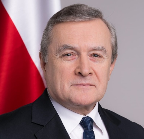 Gliński (PiS): skandalem było szantażowanie Polski w związku ze środkami z KPO
