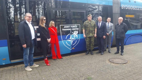 Bydgoska Łuczniczka patrzy w kierunku NATO. Bydgoszcz ma nowy tramwaj [zdjęcia]