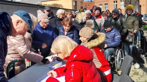 Czterysta paczek żywnościowych przekazała swoim podopiecznym bydgoska Caritas [zdjęcia]