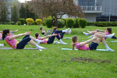 Napinali muskuły, żeby pomóc Bydgoscy sportowcy razem dla Hani [zdjęcia]