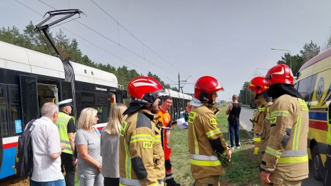 Dwa tramwaje zderzyły się w bydgoskim Fordonie. 19 osób rannych w szpitalu [zdjęcia]