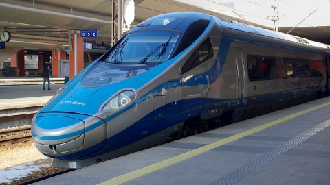 PKP chce zwiększyć flotę pociągów jeżdżących z prędkością 250 kmh. Będzie przetarg