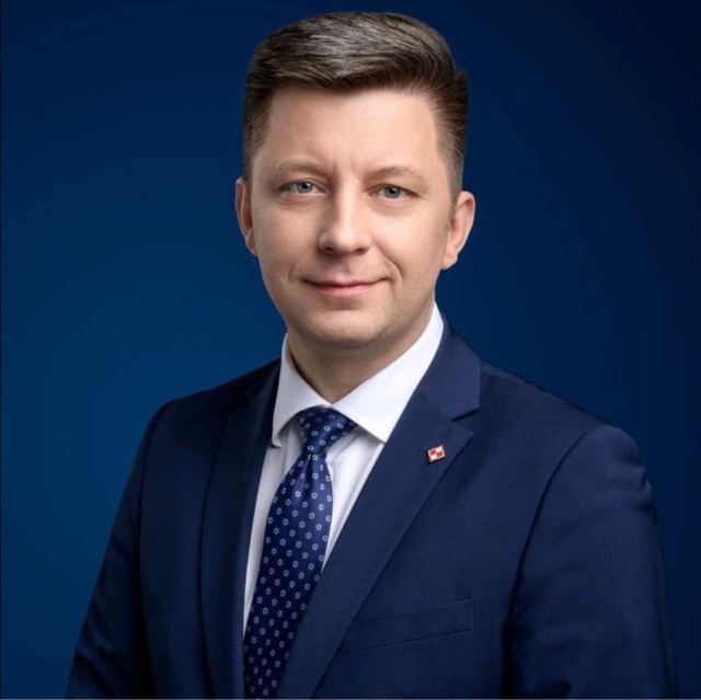 Prokurator generalny przekazał do PE wniosek o uchylenie immunitetu europosłowi Dworczykowi
