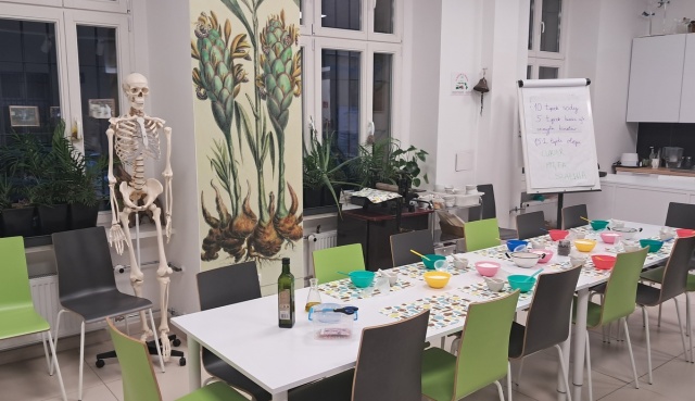 Perfumy, kule do kąpieli i maści. To wszystko zrobisz na warsztatach w Aptece Pod Łabędziem [zdjęcia]