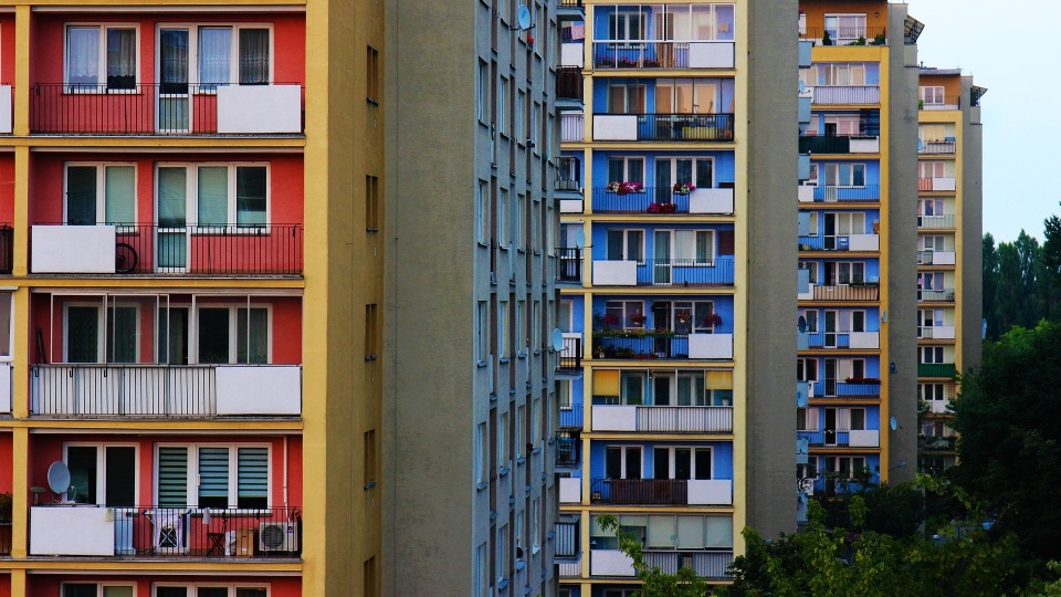 Absolwenci kierunków technicznych z Włocławka mogą liczyć na wsparcie samorządu. Ratusz oferuje pięć mieszkań na wynajem/fot: zdjęcie ilustracyjne, Pixabay