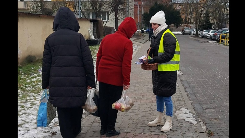 W ramach Europejskiego Tygodnia Walki z Rakiem Szyjki Macicy w Nakle rozdawano ulotki dotyczące badań profilaktycznych/fot. Wojewódzka Stacja Sanitarno-Epidemiologiczna w Bydgoszczy, Facebook