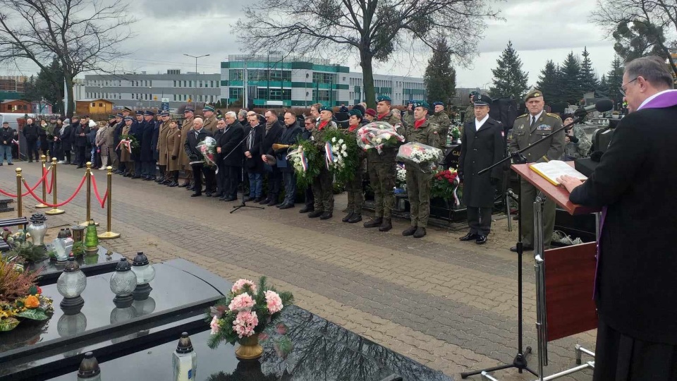 Na cmentarzu przy parafii św. Józefa odbyła się uroczystość związana z 79. rocznicą wyzwolenia Bydgoszczy spod niemieckiej okupacji/fot: Katarzyna Bogucka