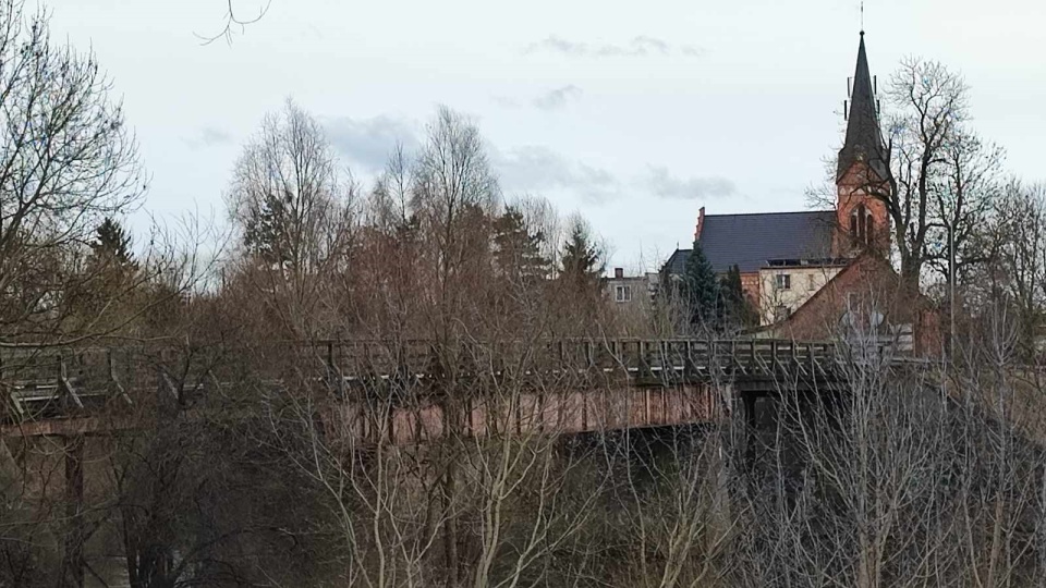 Drewniany most w Toruniu pod lupą badaczy. Przeprawa została zamknięta ze względu na zły stan techniczny/fot: nadesłane